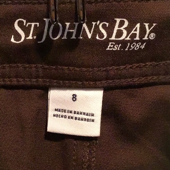 St John’s Bay Dark Brown Bermuda Shorts Medium Zipper/Button Front - Picture 2 of 3